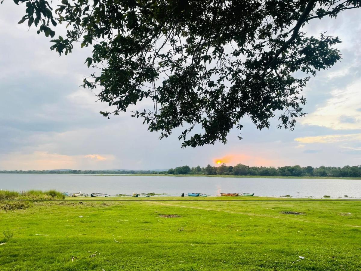 Hotel Lake Park Polonnaruwa Exteriér fotografie