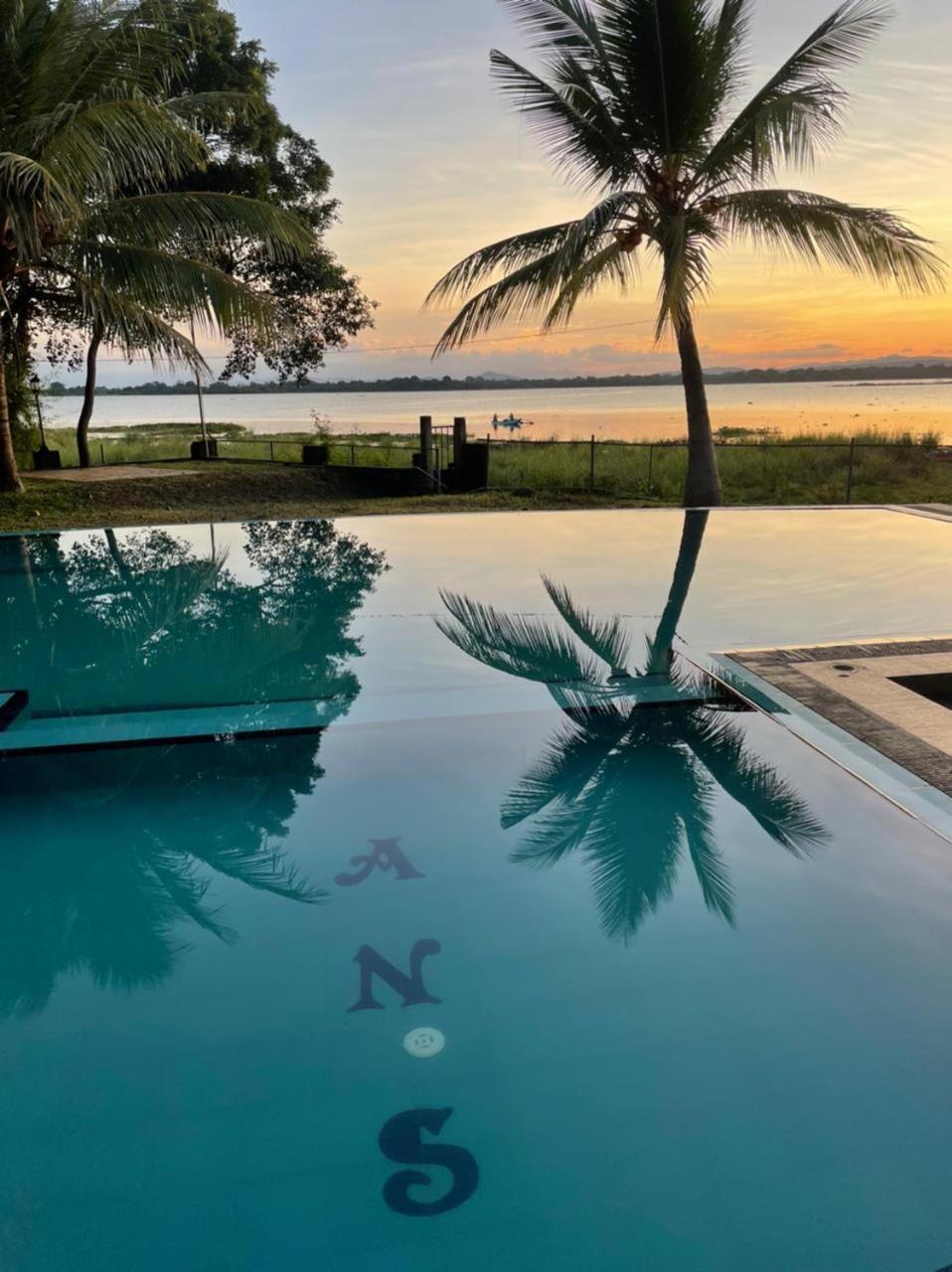 Hotel Lake Park Polonnaruwa Exteriér fotografie